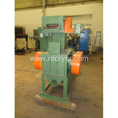 Dry roll press granulator machine to make pellet